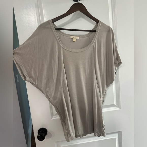 Forever21 small short sleeve loose cream blouse. - Picture 2 of 5
